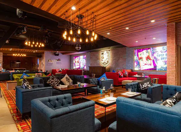 Bar en la azotea Tipsy Lion en Dubái