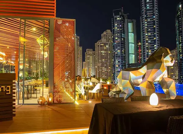 Bar en la azotea Wane de SoMiya en Dubái