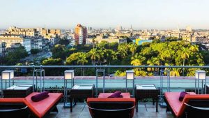 Rooftop Bar Piscina Mirador en Hotel Saratoga Rooftop bar en La Habana