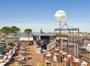Bar en la azotea Bordeaux Night Beach en Intercontinental Bordeaux